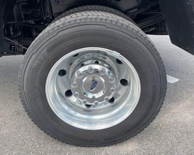 2021 Ford Super Duty F-450 DRW Platinum 4WD Crew Cab 8' Box - 22924684 - 11