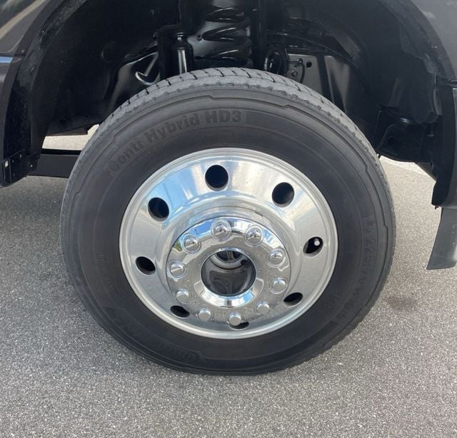 2021 Ford Super Duty F-450 DRW Platinum 4WD Crew Cab 8' Box - 22924684 - 13