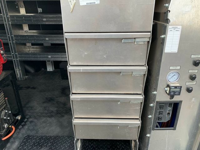 2021 Ford Transit Cargo Van T-150 130" Low Rf 8670 GVWR RWD - 23009258 - 33