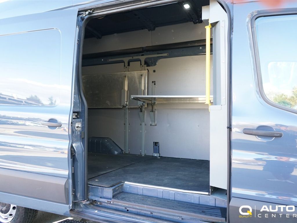 2021 Ford Transit Cargo Van T-250 148" EL Hi Rf 9070 GVWR RWD - 22932535 - 4
