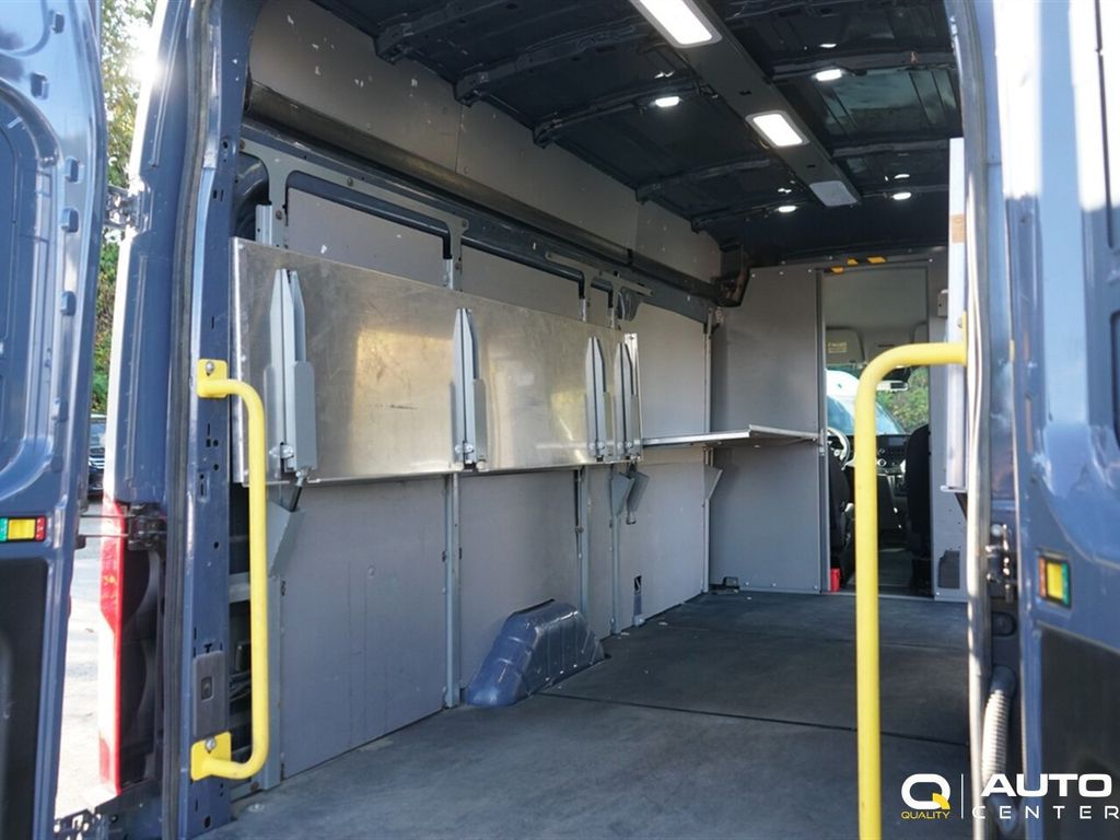 2021 Ford Transit Cargo Van T-250 148" EL Hi Rf 9070 GVWR RWD - 22932535 - 8