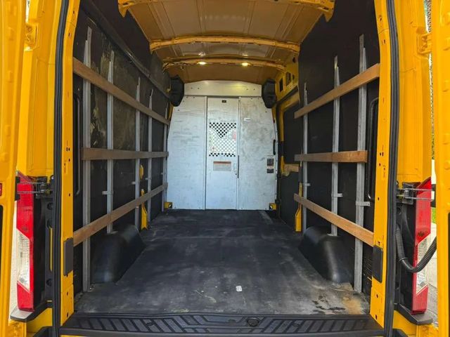 2021 Ford Transit Cargo Van T-250 148" Hi Rf 9070 GVWR RWD - 22957994 - 8