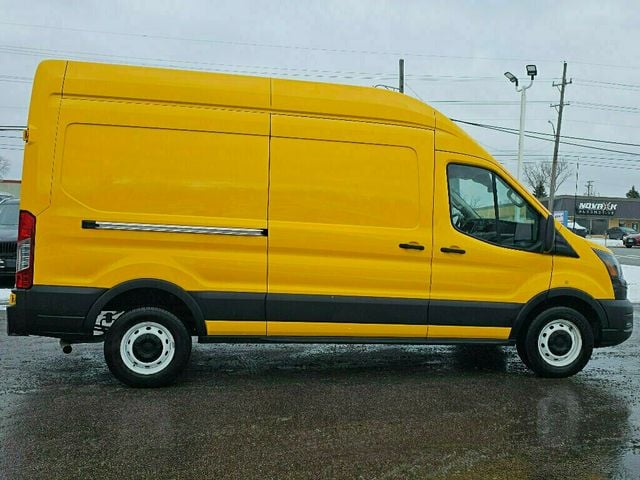 2021 Ford Transit Cargo Van T-250 148" Hi Rf 9070 GVWR RWD - 22978507 - 17