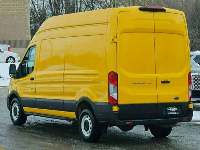 2021 Ford Transit Cargo Van T-250 148" Hi Rf 9070 GVWR RWD - 22978507 - 6