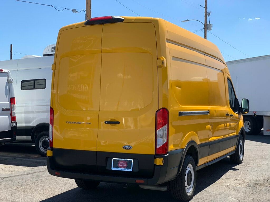 2021 Ford Transit Cargo Van photo 15