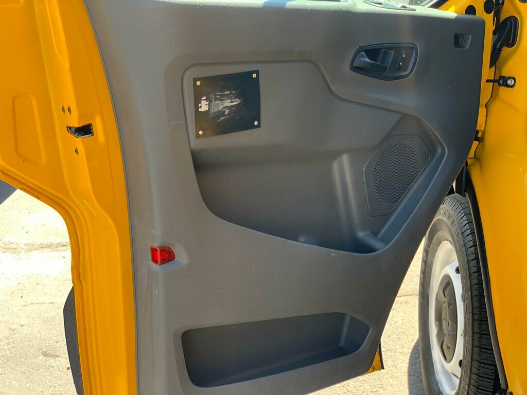 2021 Ford Transit Cargo Van photo 17