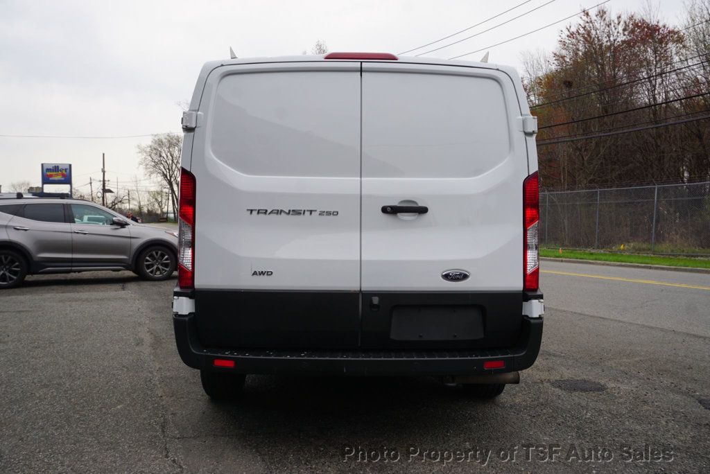 2021 Ford Transit Cargo Van photo 6