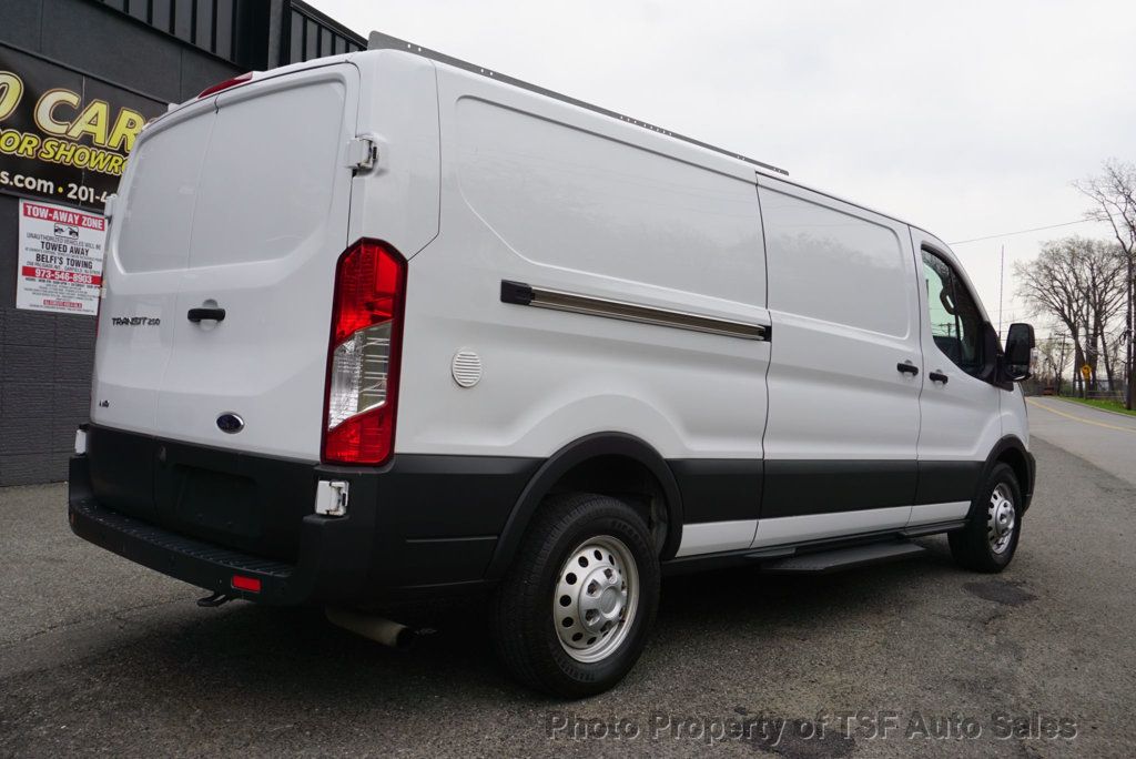 2021 Ford Transit Cargo Van photo 7