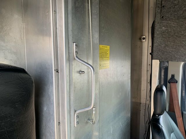 2021 Ford Transit Cutaway T-350 RWD DRW 156" WB 10360 GVWR 1-Ownee - 23064939 - 32