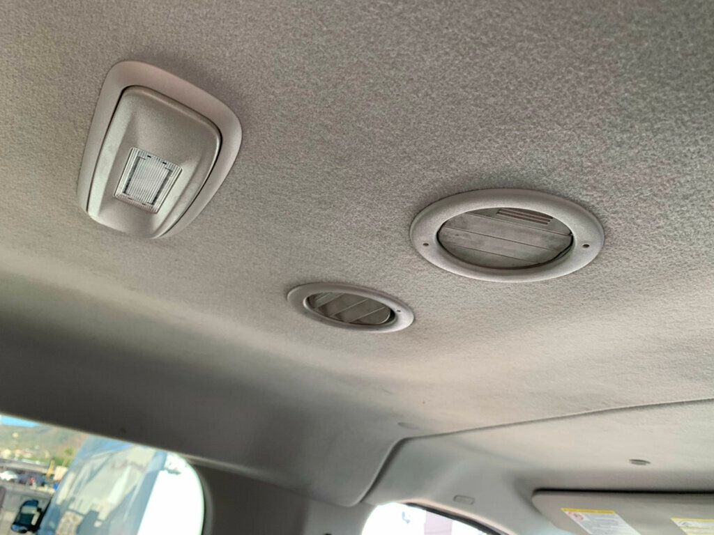 2021 Ford Transit Passenger Wagon T-350 148" Low Roof XLT RWD - 22942330 - 8