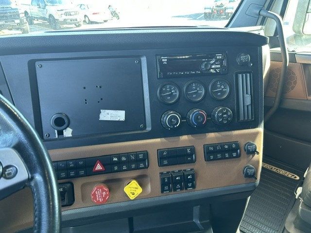 2021 Freightliner Cascadia 2021 FREIGHTLINER CASCADIA SLEEPER - 23092295 - 10