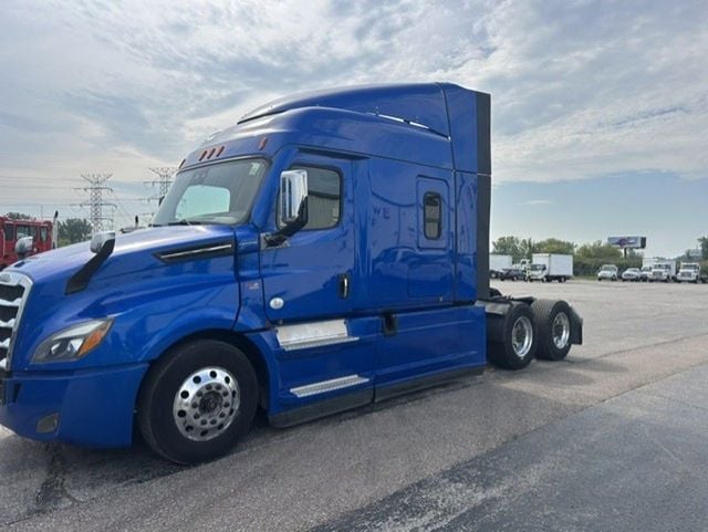 2021 Freightliner Cascadia 2021 FREIGHTLINER CASCADIA SLEEPER - 23075007 - 3