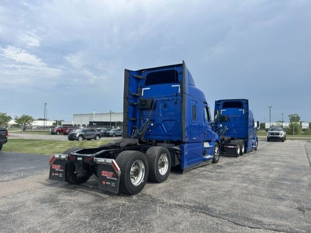 2021 Freightliner Cascadia 2021 FREIGHTLINER CASCADIA SLEEPER - 23075007 - 5