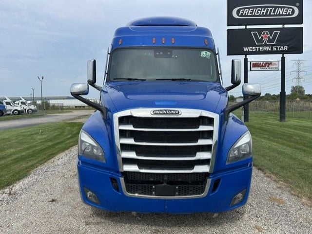 2021 Freightliner Cascadia 2021 FREIGHTLINER CASCADIA SLEEPER - 23075014 - 1