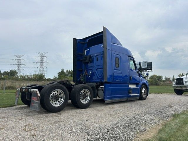 2021 Freightliner Cascadia 2021 FREIGHTLINER CASCADIA SLEEPER - 23075014 - 7