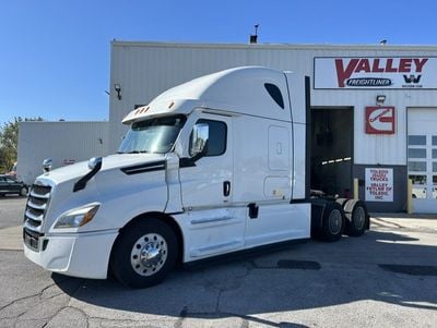 2021 Freightliner Cascadia