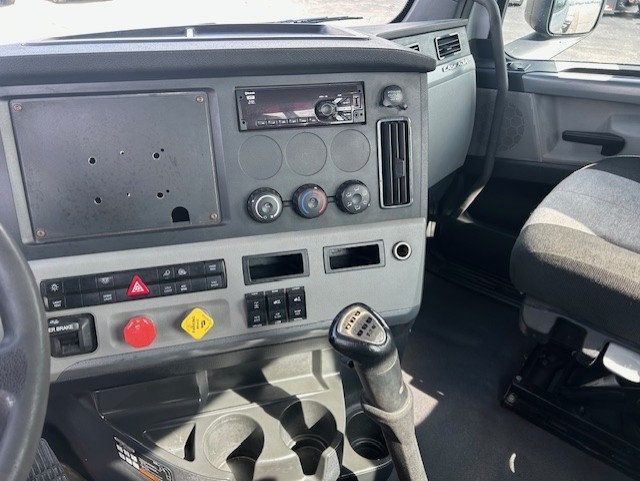 2021 Freightliner Cascadia 2021 FREIGHTLINER DAY CAB - 23001260 - 9