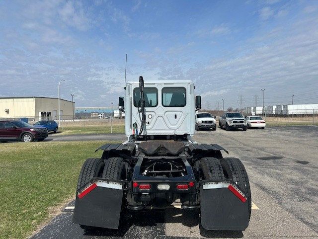 2021 Freightliner Cascadia 2021 FREIGHTLINER DAY CAB - 23001260 - 6