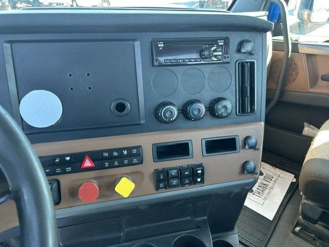2021 Freightliner Cascadia 2021 FREIGHTLINER DAY CAB - 23094534 - 13