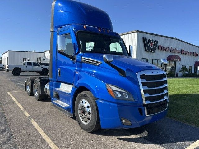 2021 Freightliner Cascadia 2021 FREIGHTLINER DAY CAB - 23094534 - 2