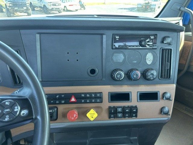 2021 Freightliner Cascadia 2021 FREIGHTLINER DAY CAB - 23094561 - 11