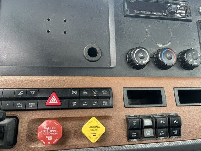 2021 Freightliner Cascadia 2021 FREIGHTLINER DAY CAB - 23096100 - 12