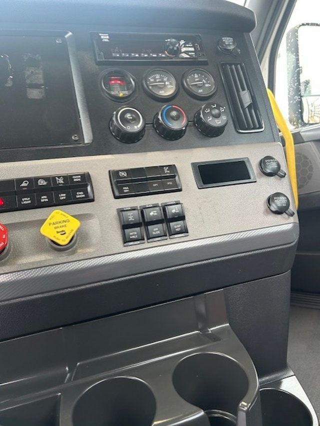 2021 Freightliner Cascadia 2021 FREIGHTLINER DAY CAB - 22961348 - 6