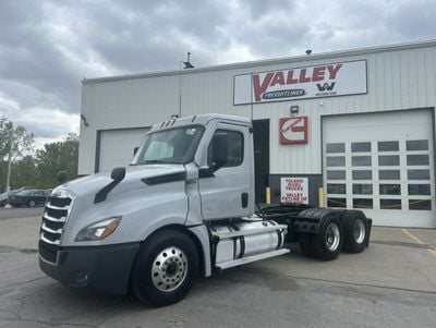 2021 Freightliner CASCADIA