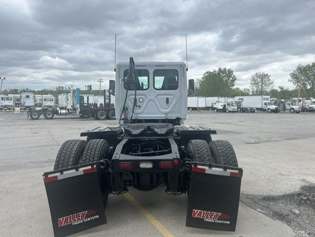 2021 Freightliner CASCADIA 2021 FREIGHTLINER DAY CAB - 23027463 - 5