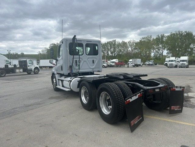2021 Freightliner CASCADIA 2021 FREIGHTLINER DAY CAB - 23027463 - 6