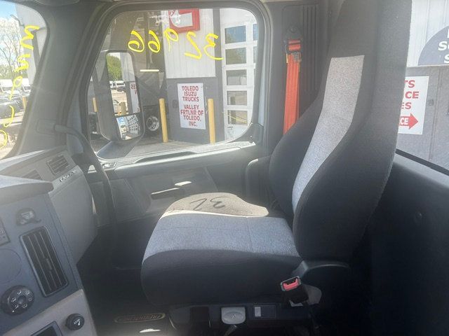 2021 Freightliner CASCADIA 2021 FREIGHTLINER DAY CAB - 23027473 - 10