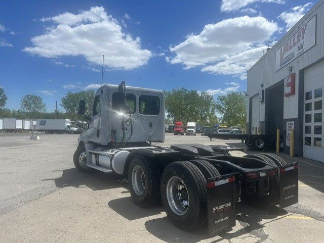 2021 Freightliner CASCADIA 2021 FREIGHTLINER DAY CAB - 23027473 - 6