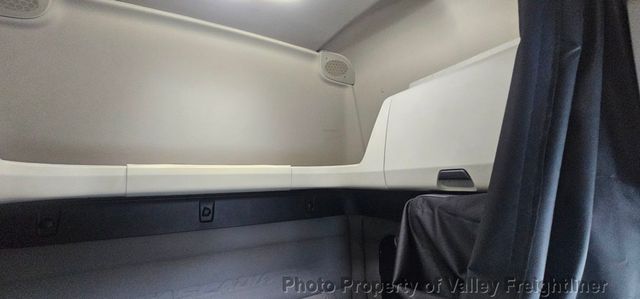 2021 Freightliner Cascadia 116  - 22993605 - 14