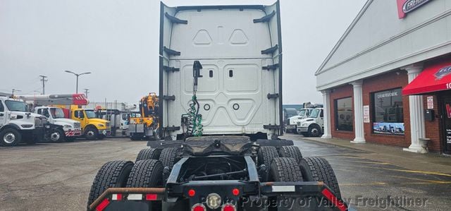 2021 Freightliner Cascadia 116  - 22993605 - 6