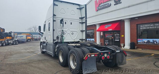 2021 Freightliner Cascadia 116  - 22993605 - 7