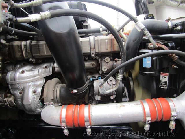 2021 Freightliner Cascadia 126  - 22930210 - 15