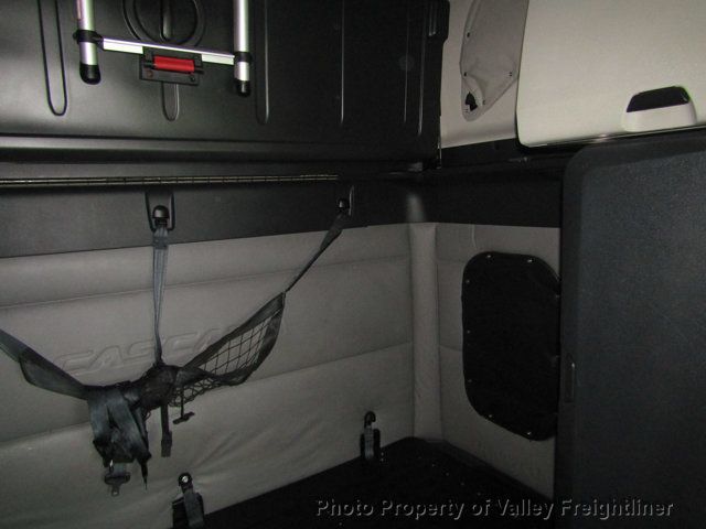 2021 Freightliner Cascadia 126  - 22930210 - 23