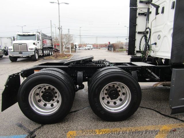 2021 Freightliner Cascadia 126  - 22930210 - 7
