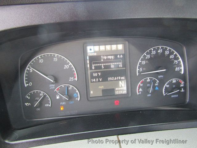 2021 Freightliner Cascadia 126  - 22931443 - 17