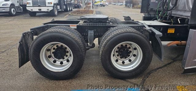 2021 Freightliner Cascadia 126  - 22931447 - 10