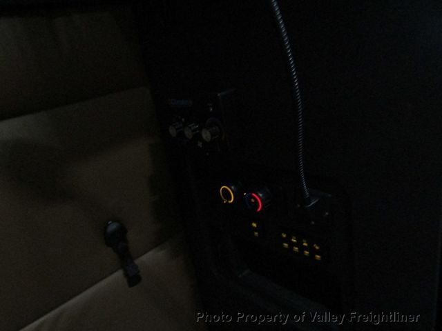 2021 Freightliner Cascadia 126  - 22951842 - 17