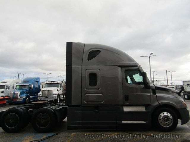 2021 Freightliner Cascadia 126  - 22951842 - 3