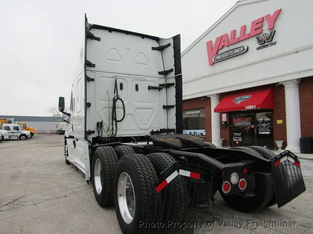 2021 Freightliner Cascadia 126  - 22962951 - 9