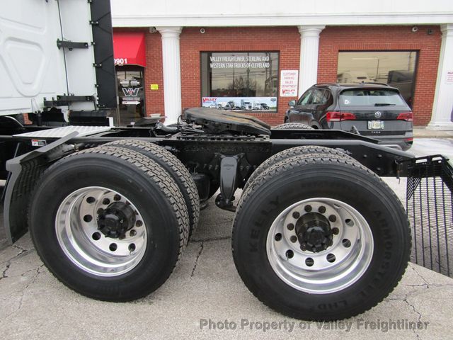 2021 Freightliner Cascadia 126  - 22962951 - 11