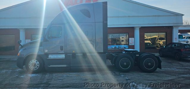 2021 Freightliner Cascadia 126  - 22971212 - 8