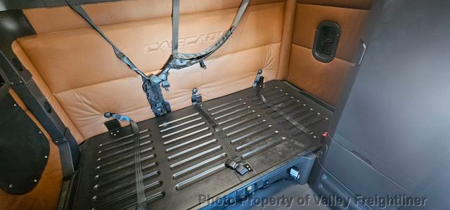 2021 Freightliner Cascadia 126  - 22971218 - 18