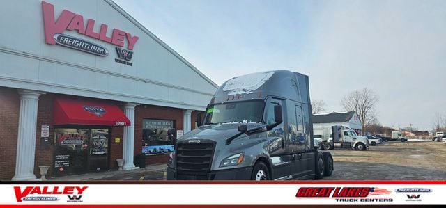 2021 Freightliner Cascadia 126  - 22971251 - 0