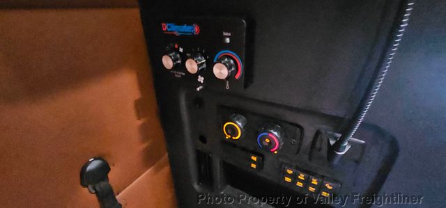 2021 Freightliner Cascadia 126  - 22971251 - 18