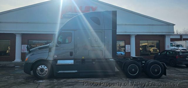 2021 Freightliner Cascadia 126  - 22971251 - 8