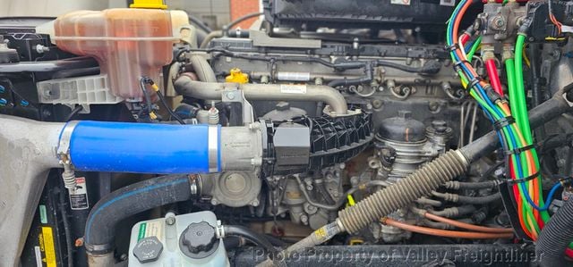 2021 Freightliner Cascadia 126  - 22977804 - 12